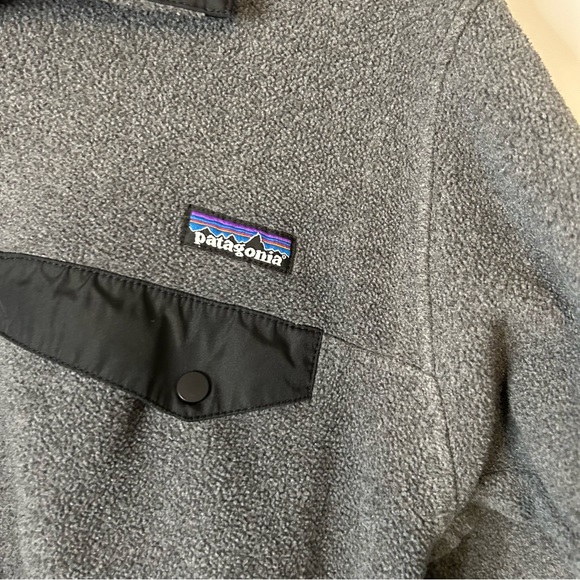 Patagonia Men’s Black & Grey Fleece Synchilla Pullover Jacket - Picture 2 of 5